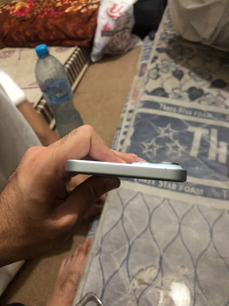Apple iPhone 15 plus 2