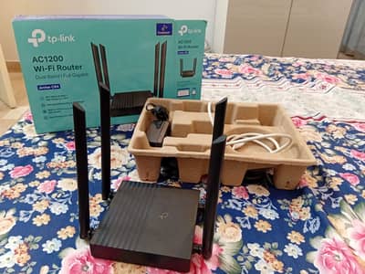 TP-Link Archer C64 AC1200 Dual Band Wi-Fi Router (Complete Box )
