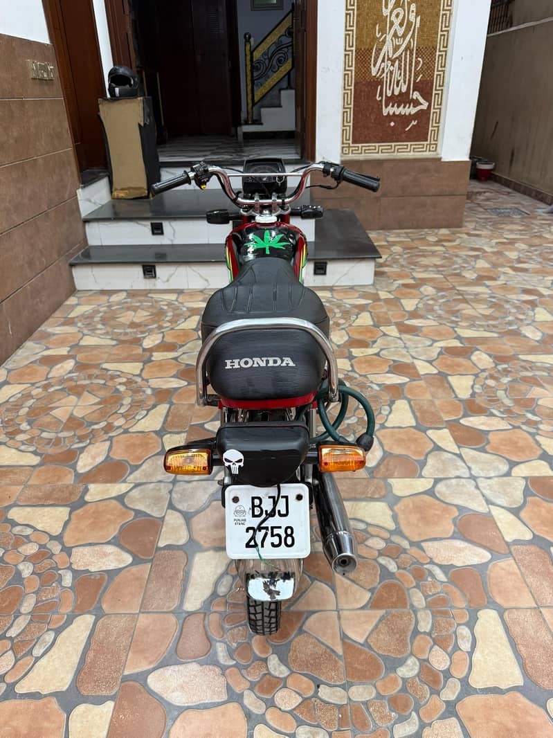 CD 70 2022 model 5