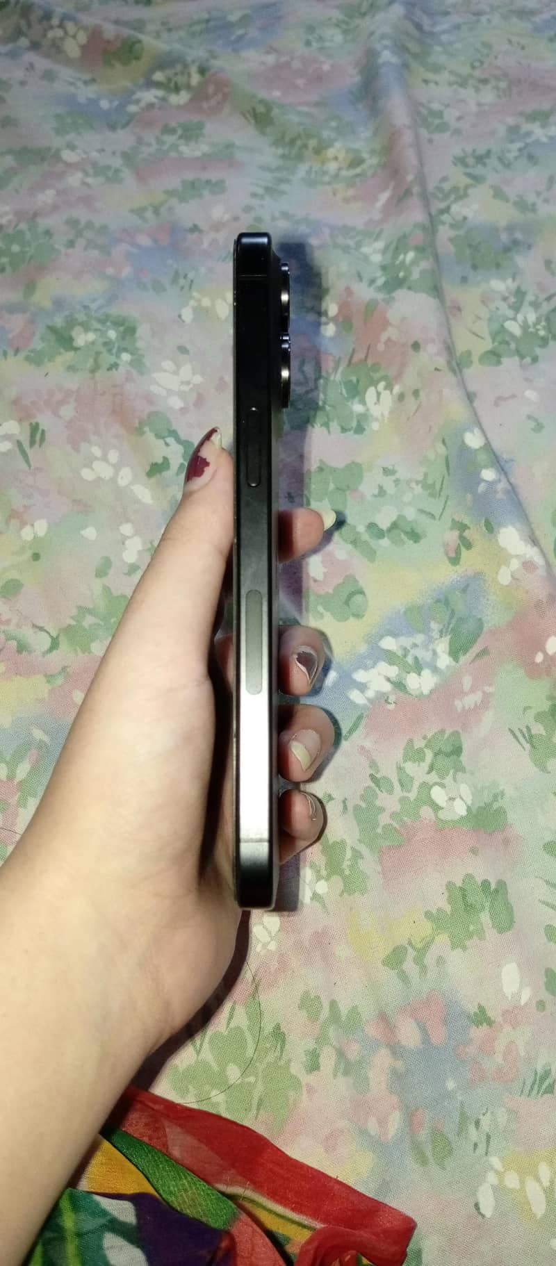 Apple iPhone 15 Pro Max 3