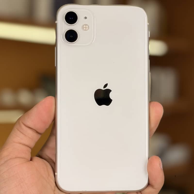 Apple iPhone 11 0