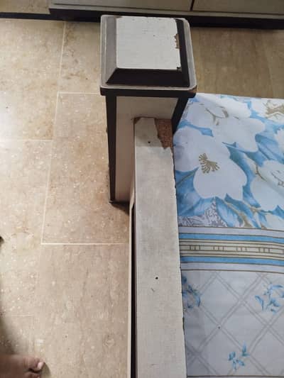 Bedroom Set without matress in good condition