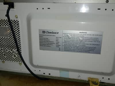 dawalance microwave oven HP-131 in best condition looks like new