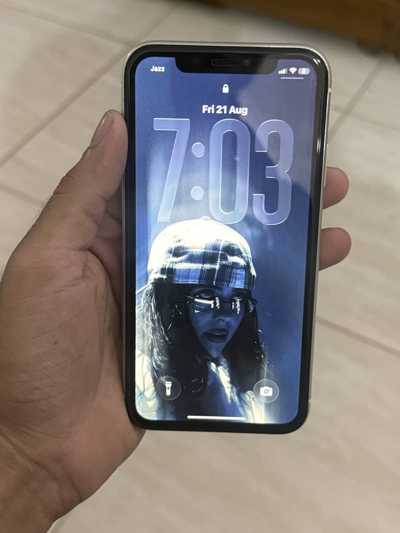 Apple iPhone 11 0