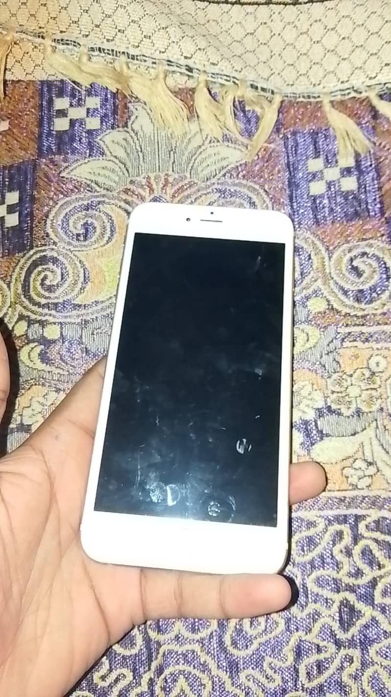 Apple iPhone 6S Plus 1