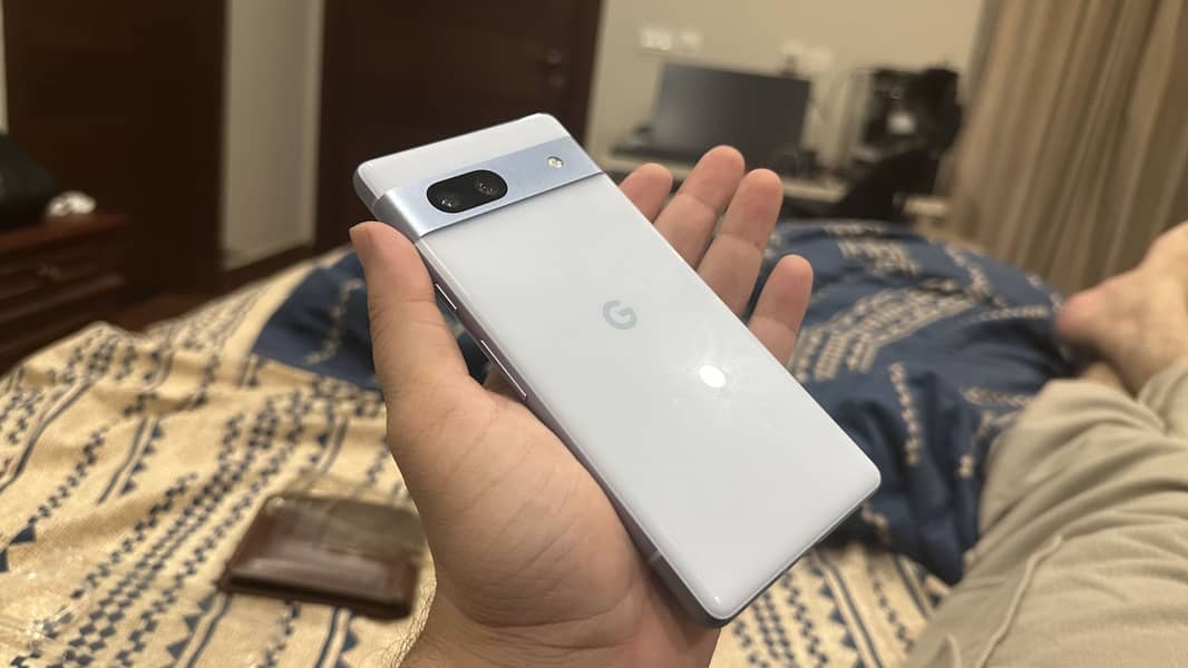 Google Pixel 7A 4