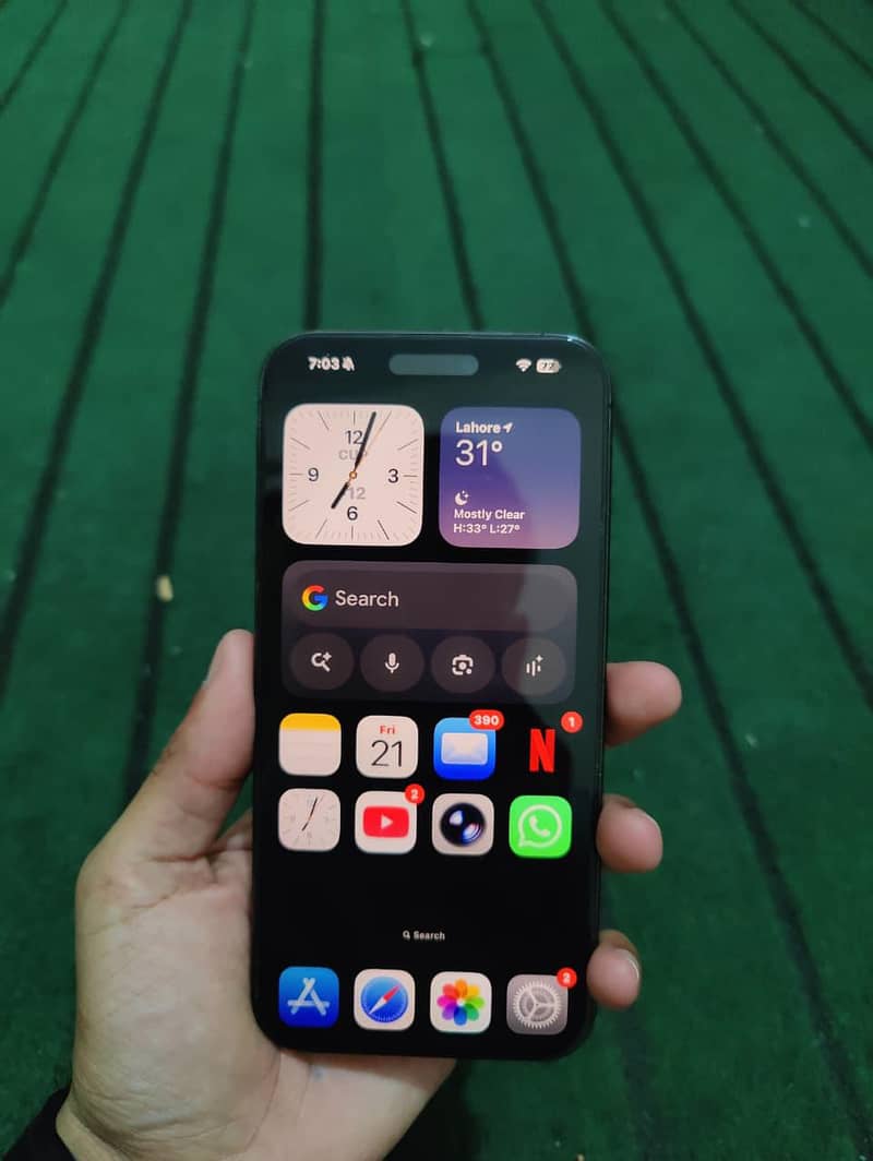 Apple iPhone 15 Pro Max 3