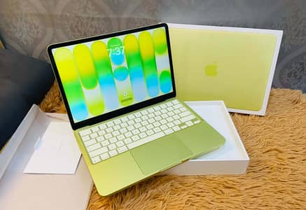 MacBook Neo 2026 model 9 Months Warranty Only 2 cycle use just Box Opn