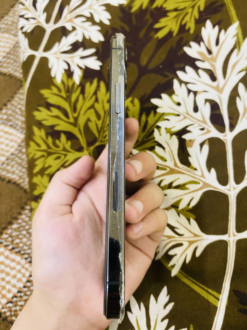 Apple iPhone 12 Pro 5