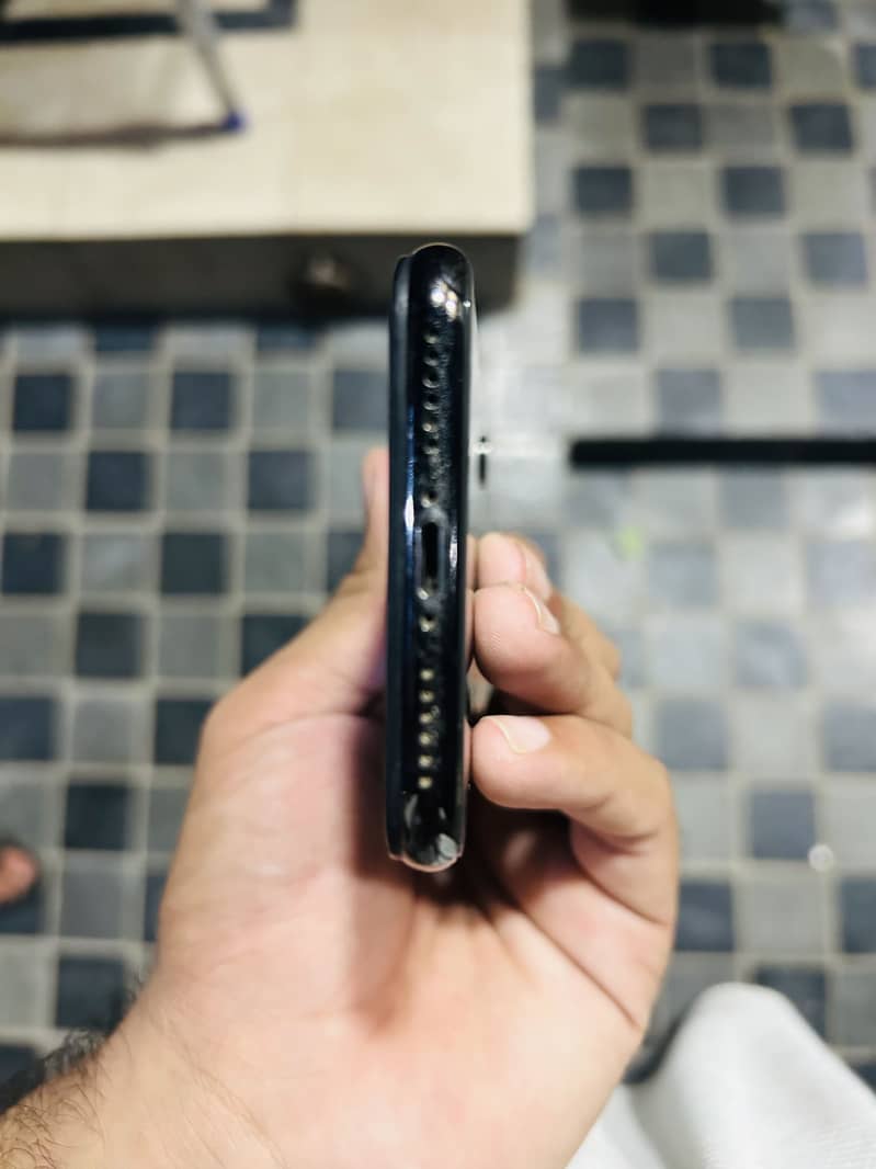 Apple iPhone X 2