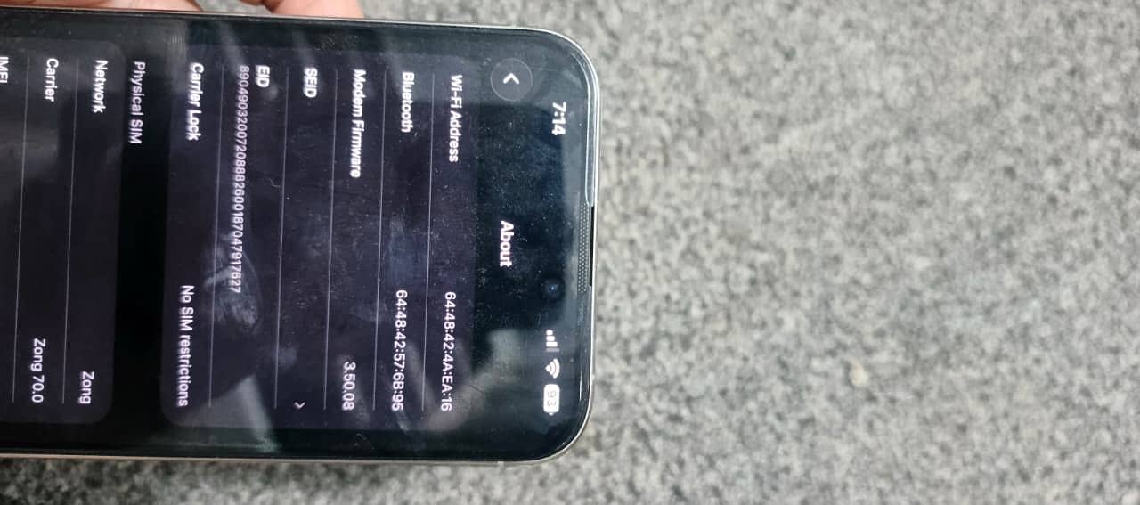 Apple iPhone 15 Pro Max 4