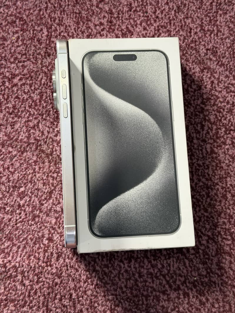 Apple iPhone 15 Pro Max 5