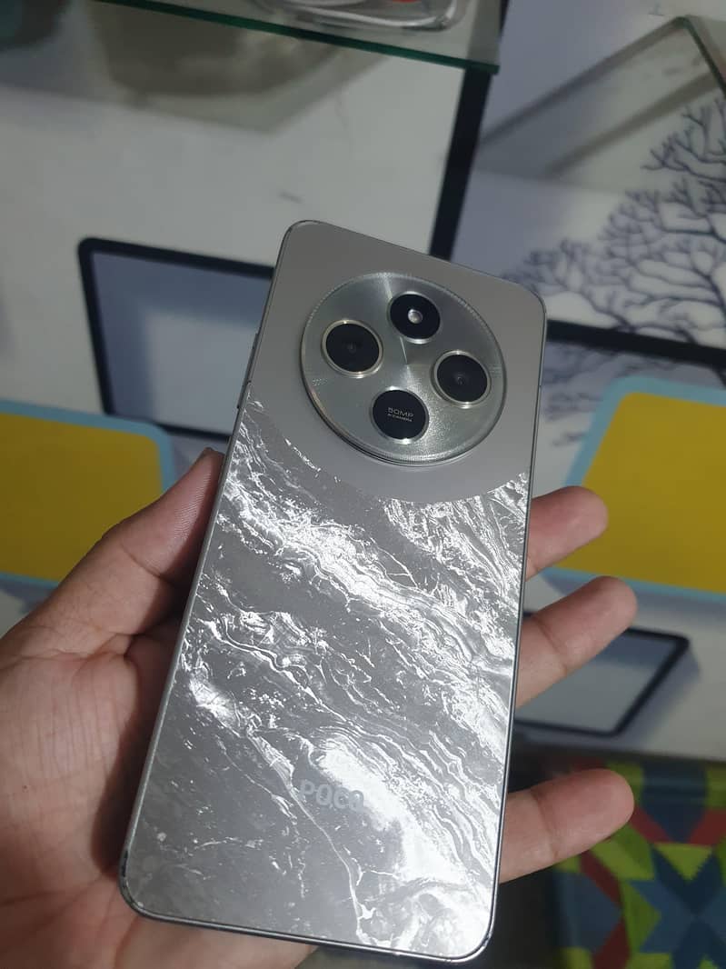 Realme poco c75 5