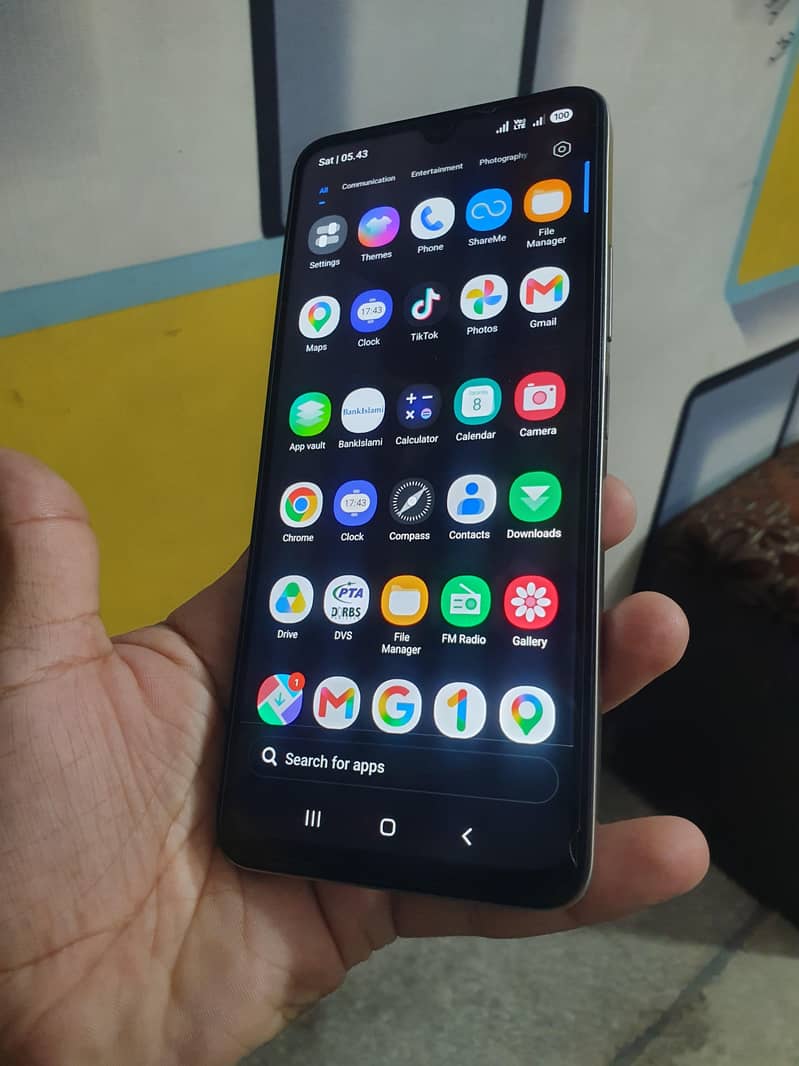 Realme poco c75 9
