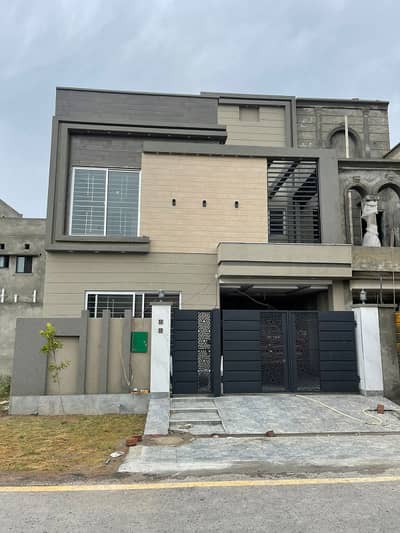 5 Marla Facing Park House for Sale Bahira Nasheman, Lahore