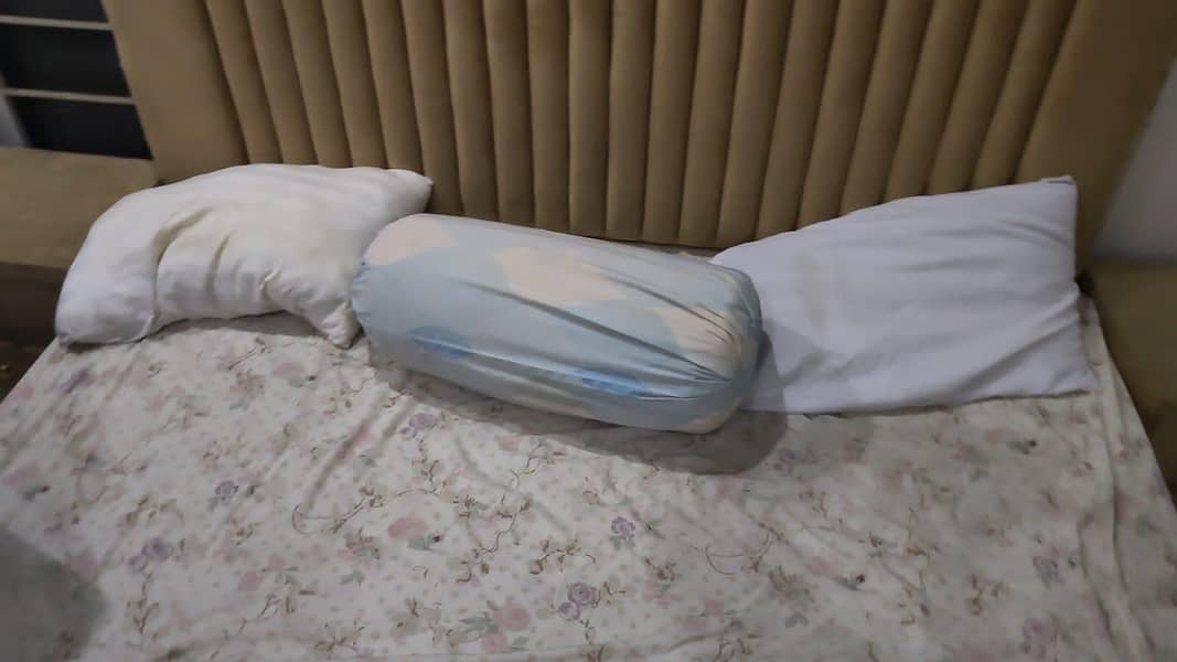 bed for sell 4