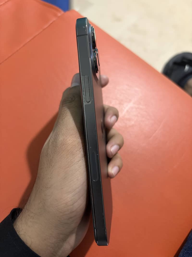 Apple iPhone 13 Pro Max 3