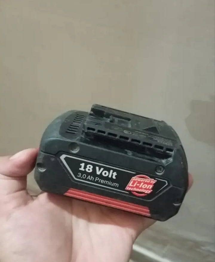 Electric drill machine 1
