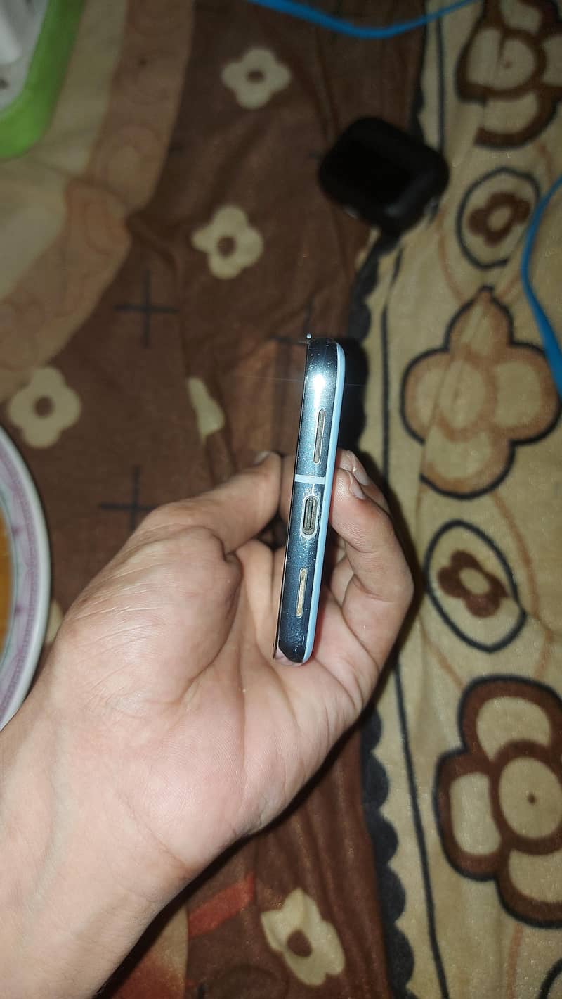 Google Pixel 8 Pro 3