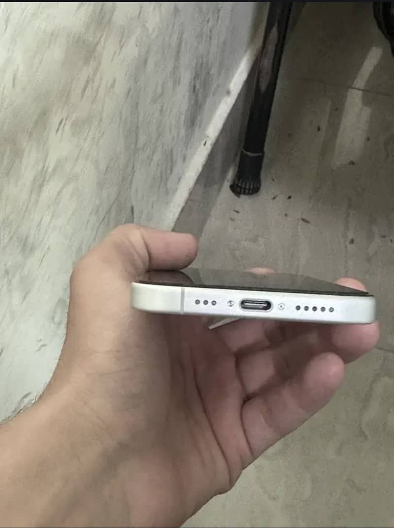 Apple iPhone 17 2