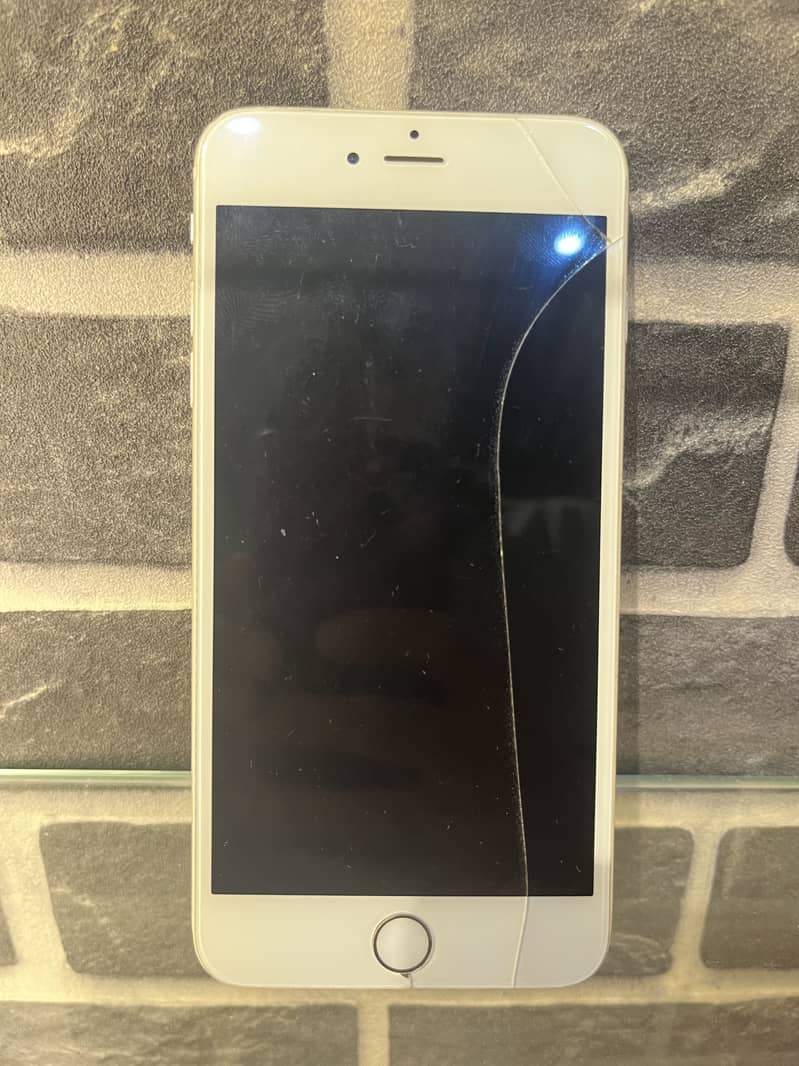 Apple iPhone 6 Plus 2