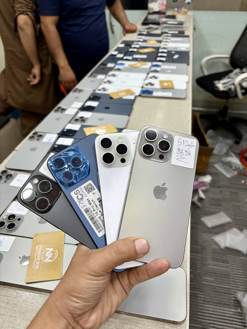 Apple iPhone 15 Pro Max 2