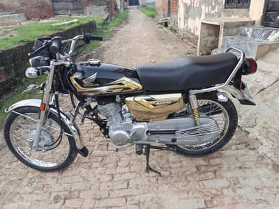 Honda cg125 new condition selfstart 2026 model  price 2.75lac finel pr