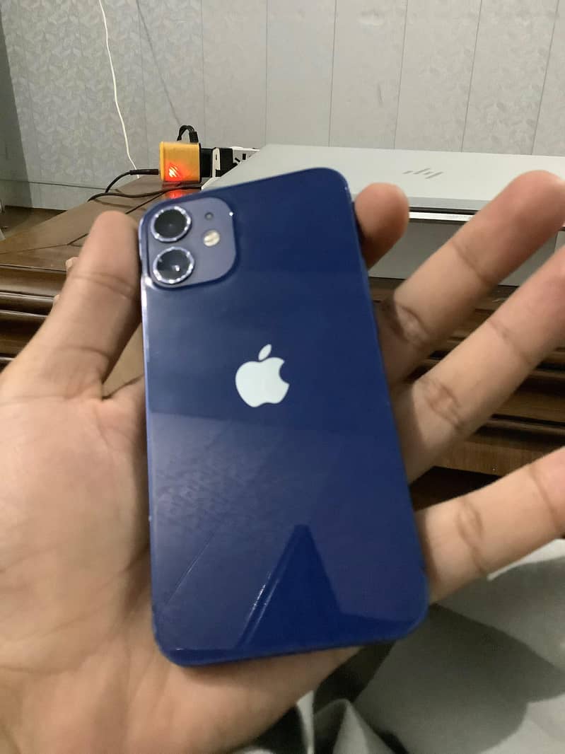 Apple iPhone 12 mini 1