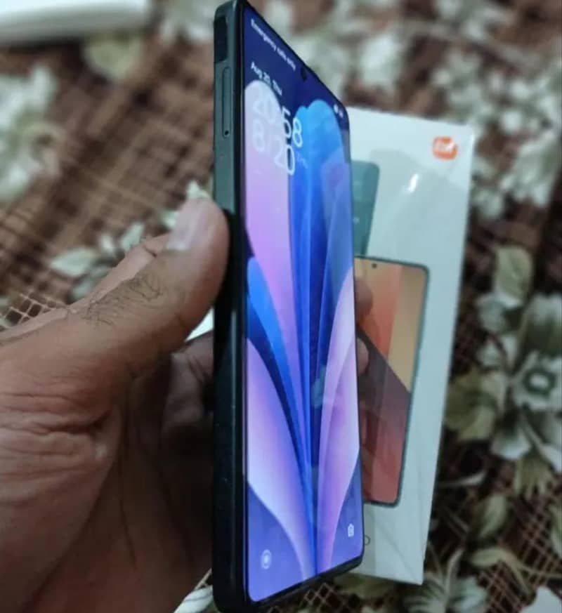Xiaomi Redmi Note 13 Pro 3