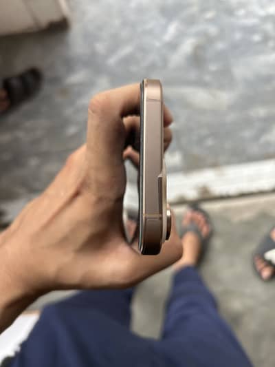 iPhone 16 Pro Max. 256g. Jv with box