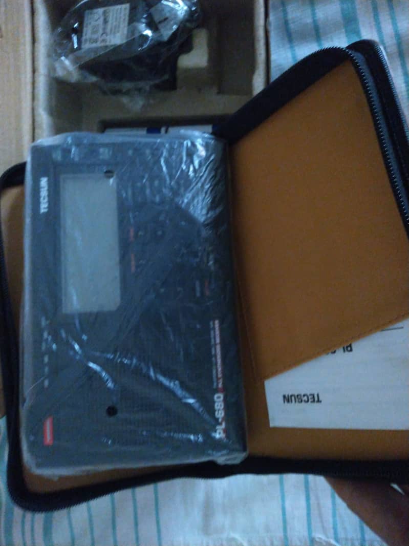 Tecsun Pl. 680 3
