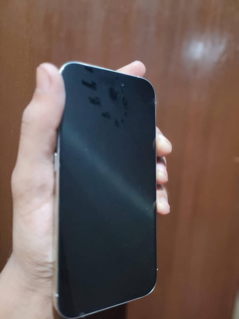 Apple iPhone 15 Pro 3