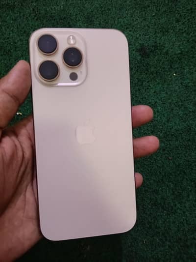 Apple iPhone 16 Pro Max