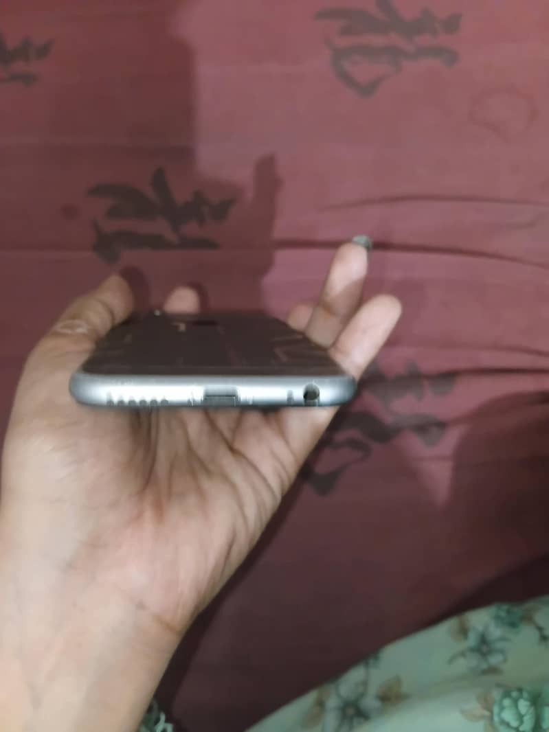 Apple iPhone 6S 3