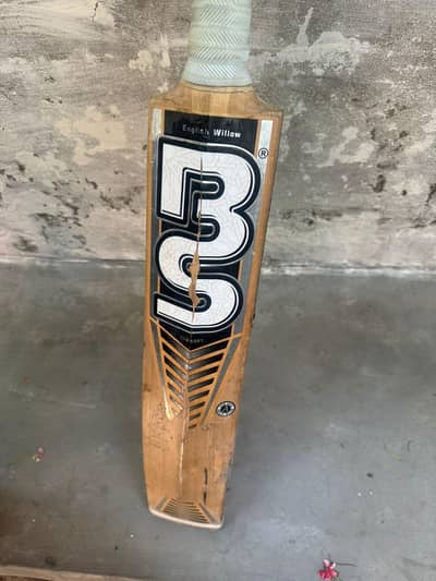 Rapid 50 and MB shar Malik for sale