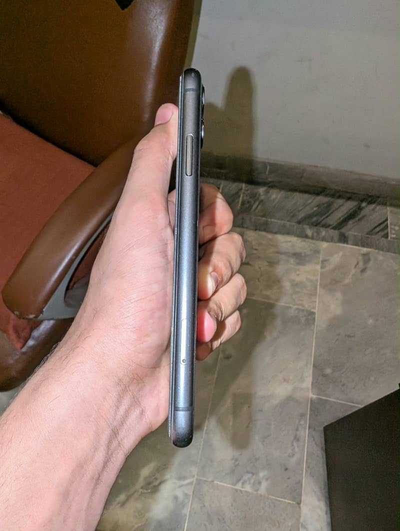 Apple iPhone 11 6