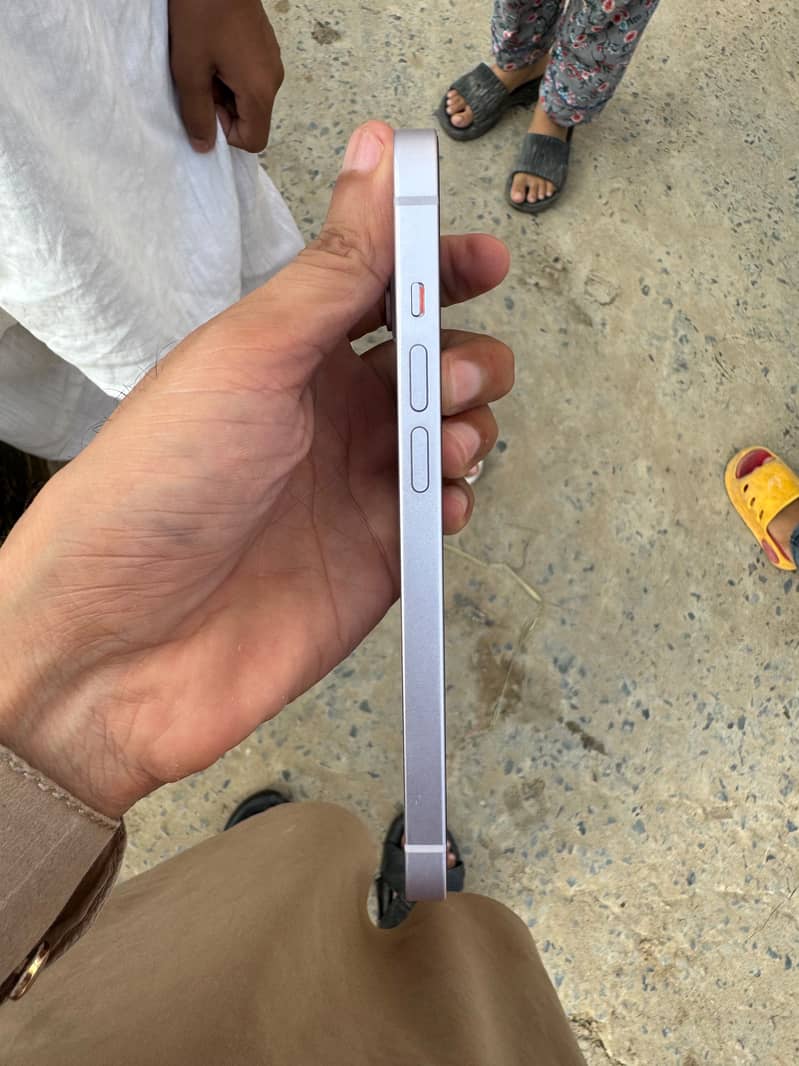Apple iPhone 14 1
