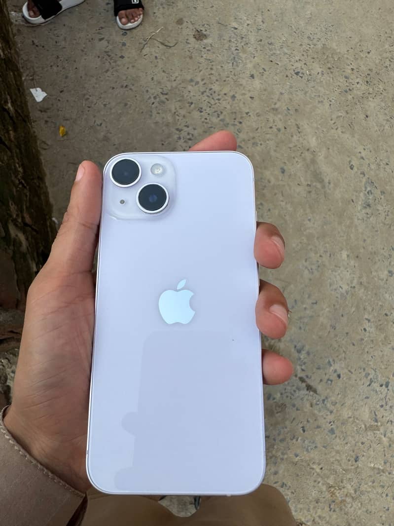 Apple iPhone 14 4