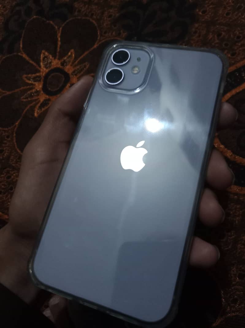 Apple iPhone 11 15