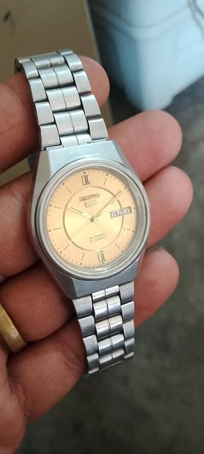 Seiko 7009