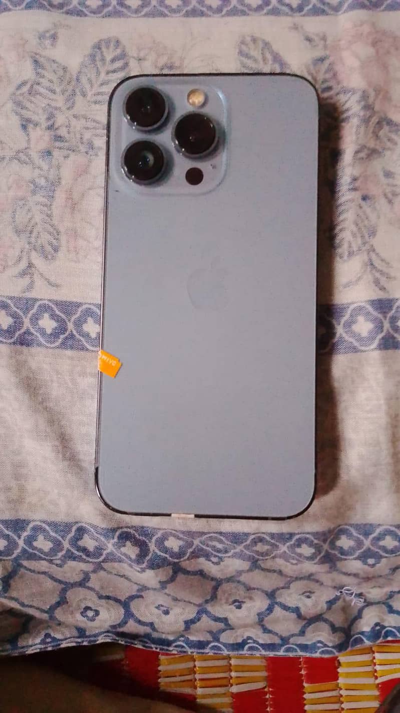 Apple iPhone 13 Pro 3