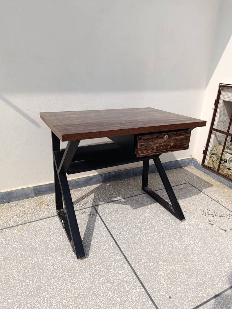 Study table with drawer 2