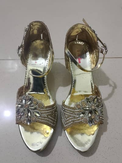 Ladies Chappal Good Condition 