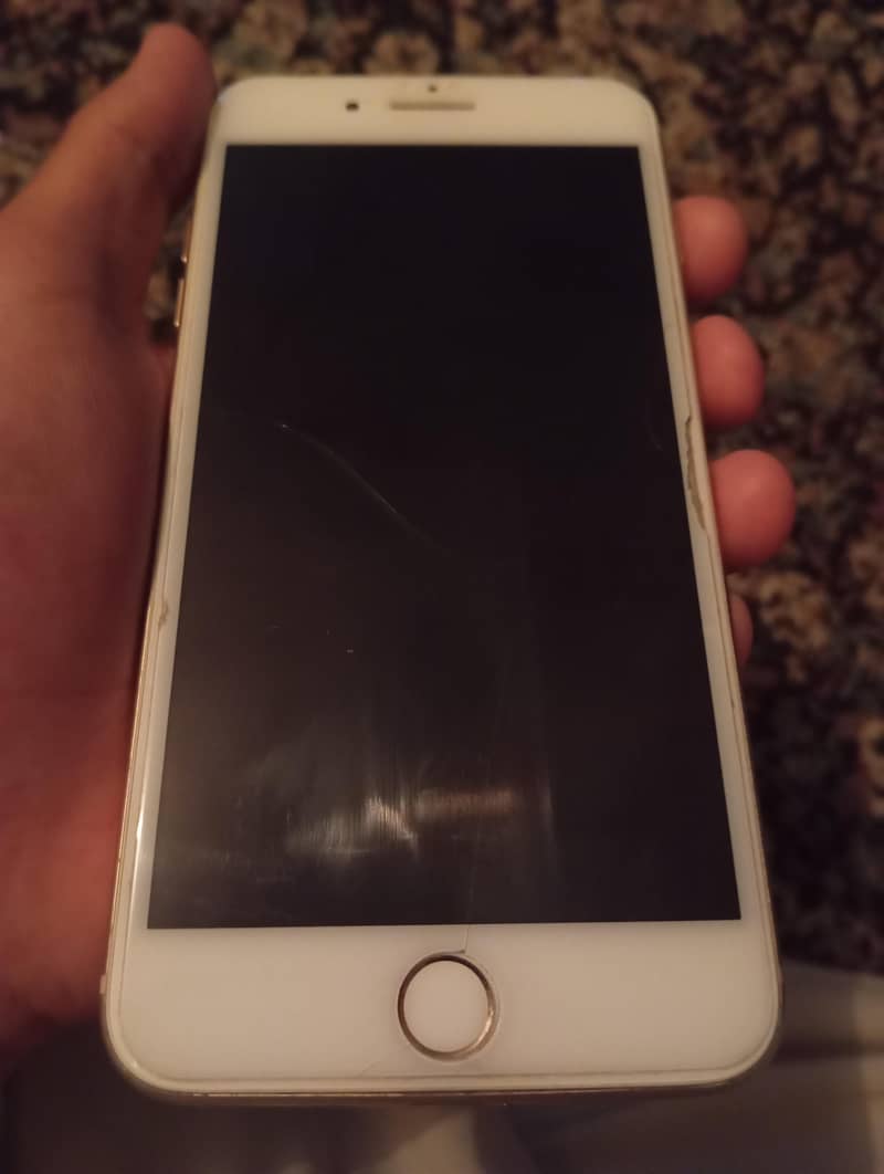 Apple iPhone 8 Plus 0