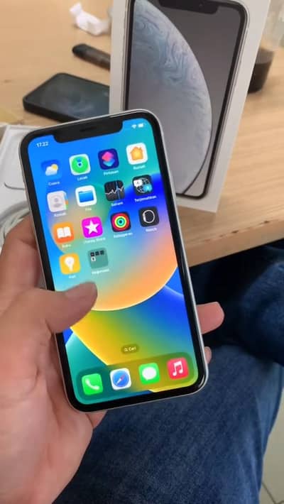 Apple iPhone XR 128 GB my WhatsApp 0301=========1907==========466