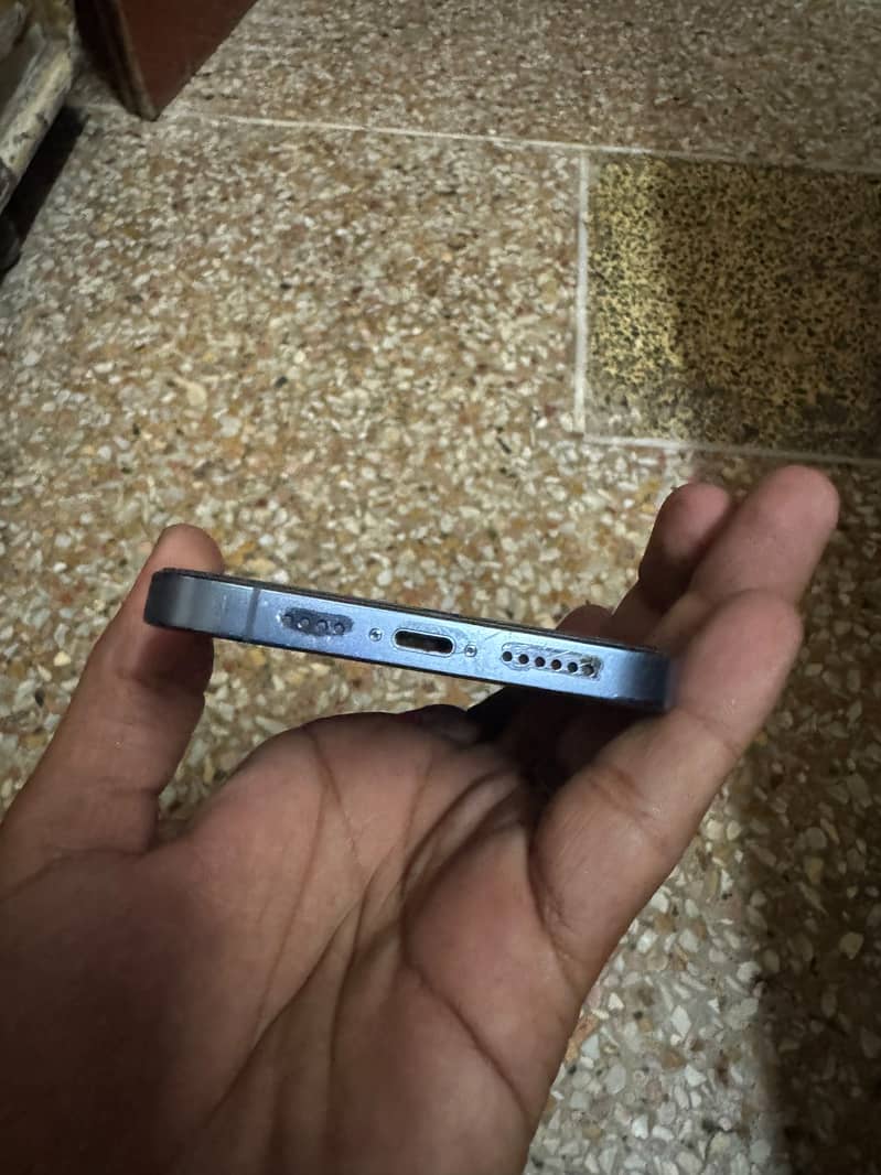 Apple iPhone 13 Pro Max 4
