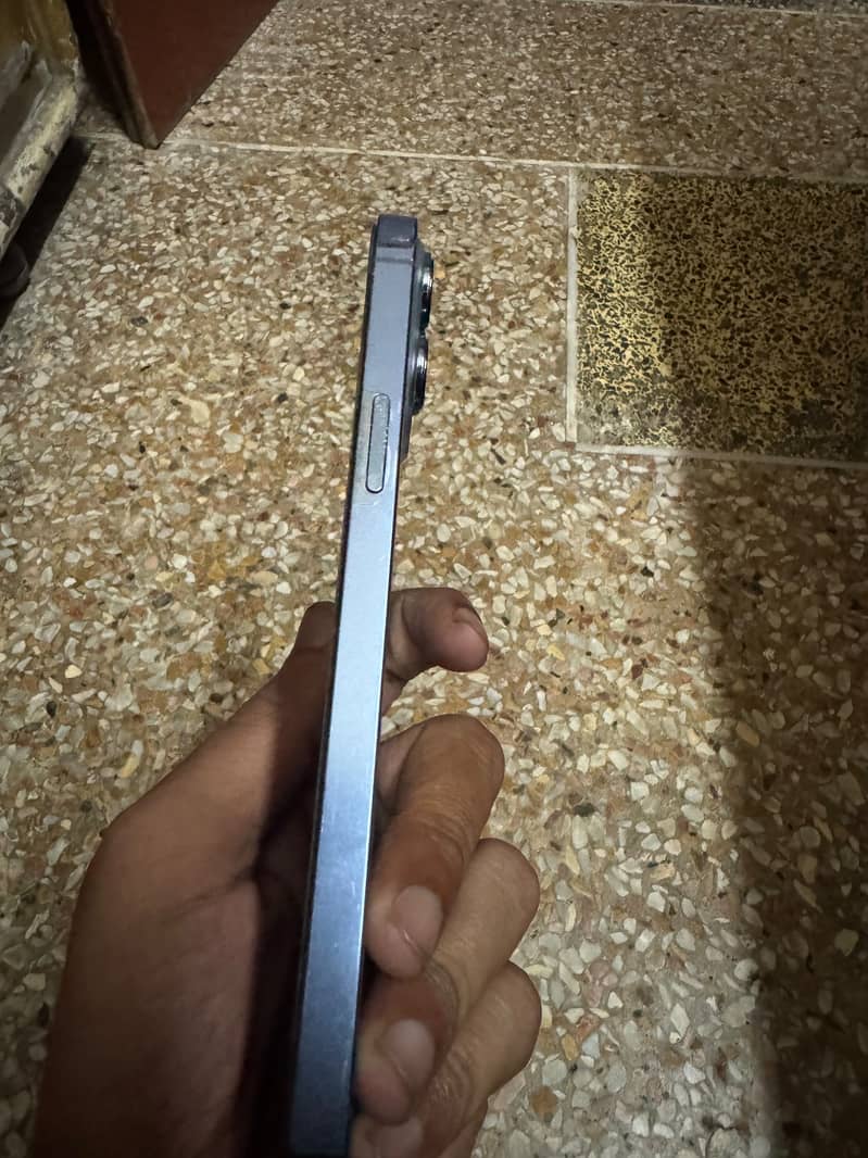Apple iPhone 13 Pro Max 6
