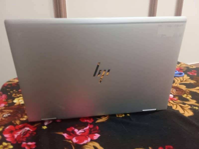 8th Generation Laptop 0