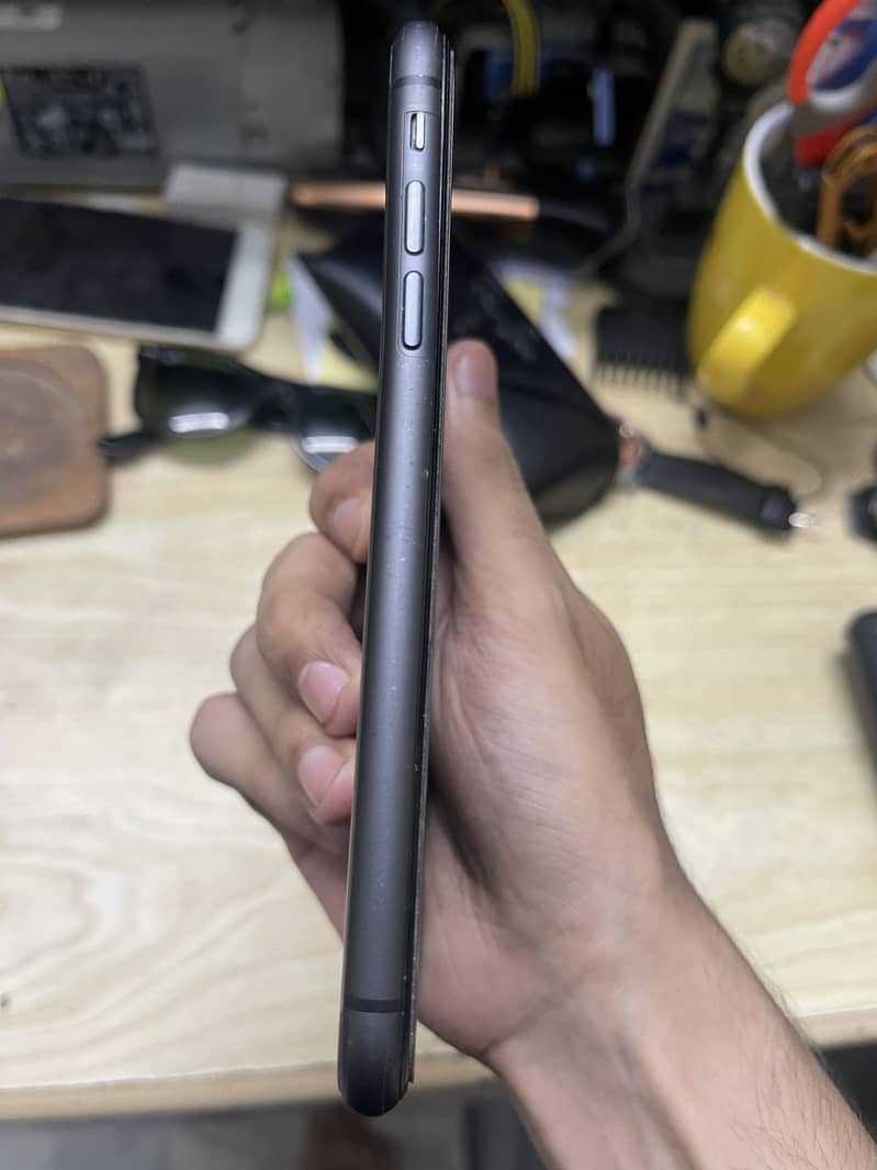 Apple iPhone 11 1
