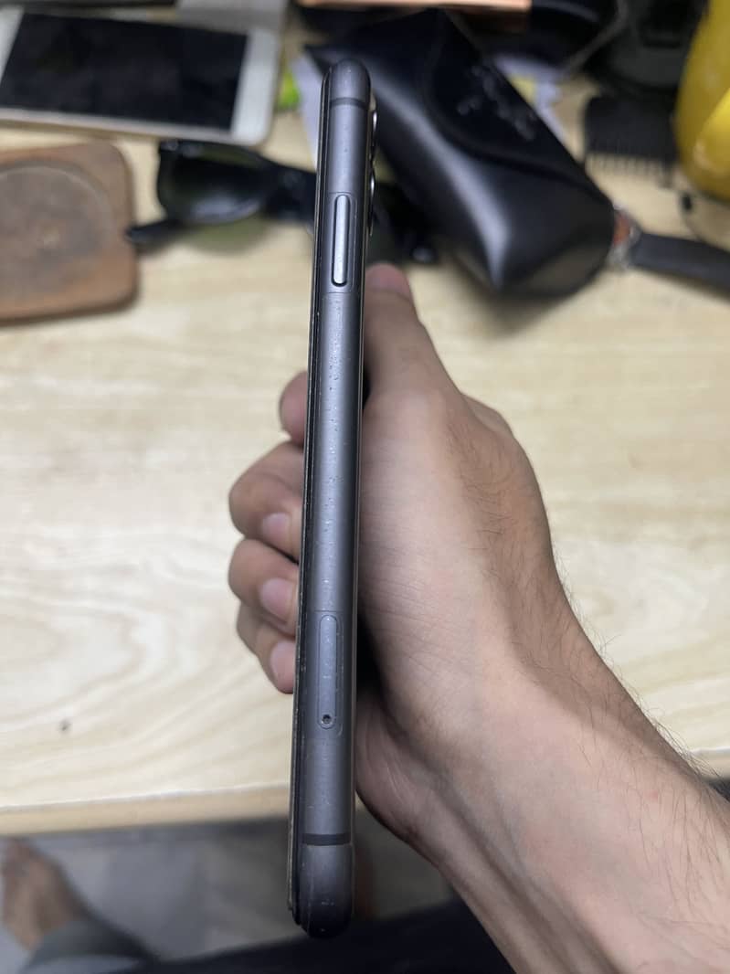 Apple iPhone 11 2